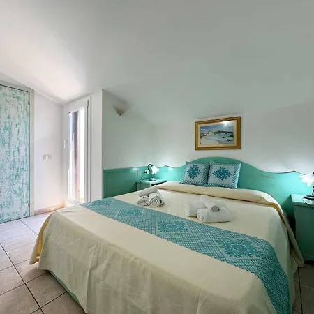 Residenza Garibaldi Vista Mare La Maddalena